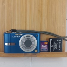 Panasonic Lumix DMC-FX10, 6 MP, 3x Zoom, 2.5" Display Blu 100% funzionante SD2MB