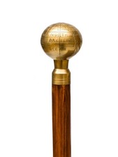 Cane globo terrestre in legno