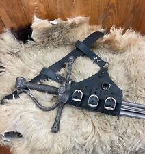 Fodero in cuoio per spada