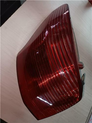 Fanale posteriore sinistro - posteriore,