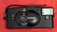 OLYMPUS XA2 CON FLASH A11 –