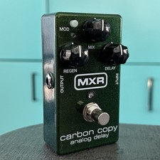 MXR M169 Carbon Copy Pedale
