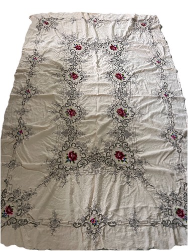Rose antiche ricamate stile