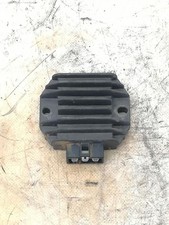 REGOLATORE DI TENSIONE SH640EA