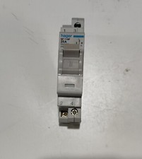 HAGER SF119F COMMUTATORE 1-0-2 MODULARE A ZERO CENTRALE 25A 1 MODULO 