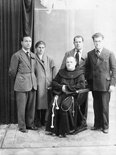 GRANDE FOTO GRUPPO DI FAMIGLIA CON PRETE FRATE RELIGIOSO  ftg 177