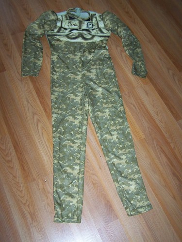 Costume mimetico verde taglia
