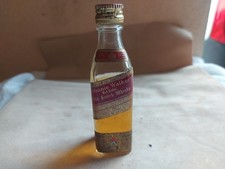 JOHNNIE WALKER - MIGNON WHISKY - 4 CL - LEGGI !! (4964)