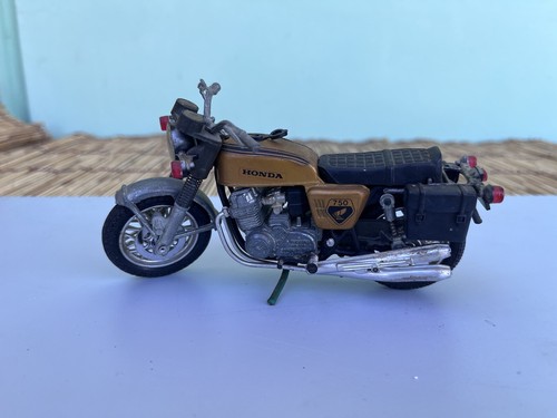 Modellino honda 750 polistil - honda,