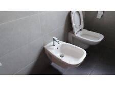 coppia di sanitari bagno e completo di arredamento 