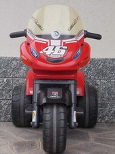 ducati desmosedici 2011 valentino rossi 6 volt peg perego ED1048 moto motorcycle