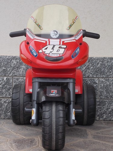 Ducati desmosedici 2011 - ducati,