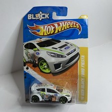 Hot Wheels KEN BLOCK FORD FIESTA BIANCO 2011 nuovi modelli ANGOLO SCHEDA PIEGATA VEDI FOTO 