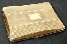 Portasigarette dorato astuccio
