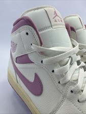 Nike Air Jordan 1 Mid Sail