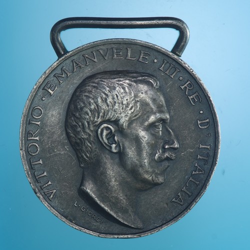 Vittorio emanuele iii medaglia - vittorio,