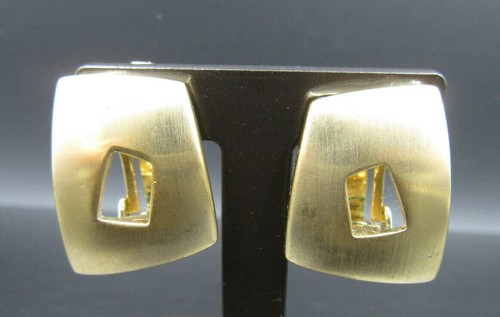R483 designer pierre - designer, "