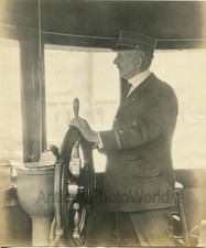 Ferry Capitano IN Uniforme da