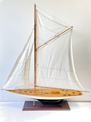 Yacht shamrock iii - "shamrock,