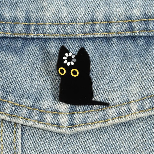 Spilla smaltata vuota gatto