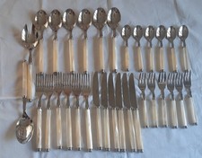 Set di 42 Posate in Acciaio