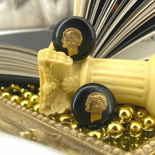 Orecchini rotondi chanel - orecchini,
