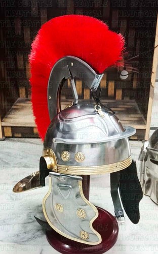 Elmetto centurione romano