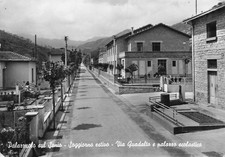 2157) CARTOLINA PALAZZUOLO SENIO VIA QUADALTO PALAZZO SCOLASTICO VIAGGIATA