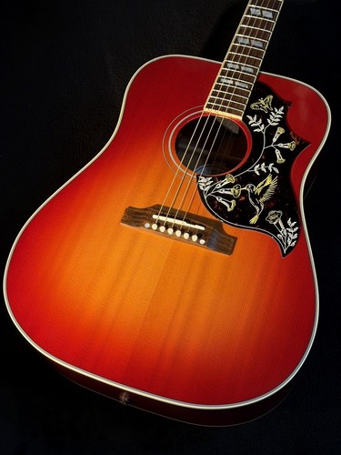 Gibson hummingbird standard - gibson,