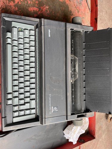 Macchina scrivere olivetti - da,