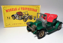 MATCHBOX MODEL of YESTERYEAR Y2 / NEW MODEL 1911 RENAULT (Original Box 1963/68)