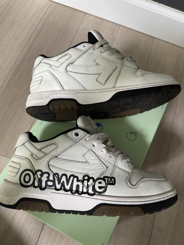 Off white motivo fuori - motivo, 'fuori
