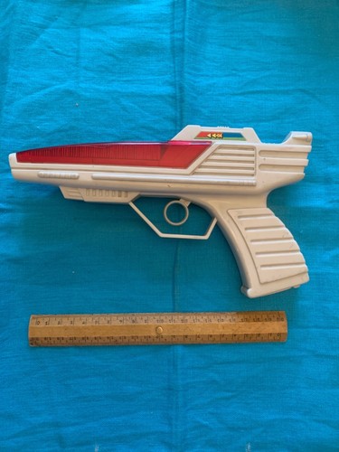Pistola giocattolo illuminata