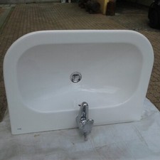 lavandino bianco marca Roca 50x68 cm con miscelatore Ideal Standard compreso