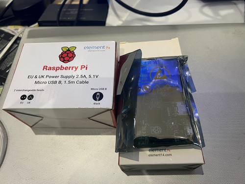 Raspberry model 1gb ram - raspberry, b