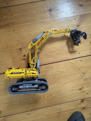 Lego technic 42006 escavatore - lego,
