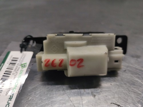 8200076240e baule serratura - /,