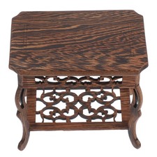  Pianta in legno intagliato