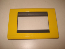 Placca gialla Bticino Living