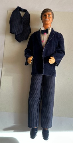 Poupée barbie ken - :, day