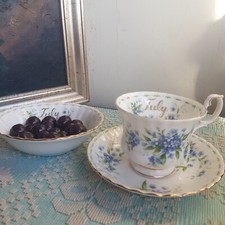 Royal Albert Tazza Tè Porcellana Collezione "Flower Of The Month Luglio"