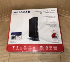 NETGEAR WNDR3700-100NAS router