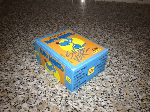 Box figurine beyblade force - v,