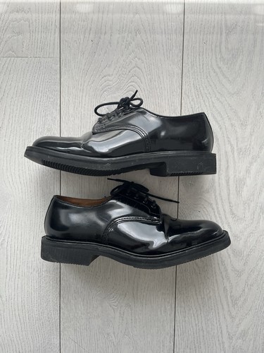 Tricker gloss black - tricker's,