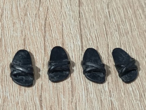 Playmobil sandalias negras - x4,