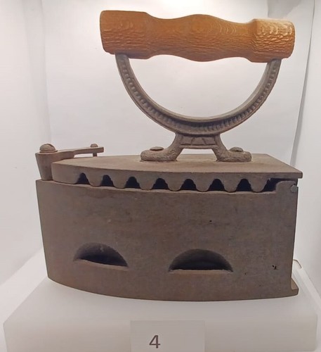 Antico ferro stiro a - ferro,