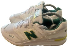 FIGS New Balance 997H Verde