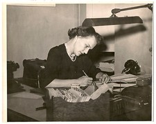 Foto anni 40-50 Segretaria