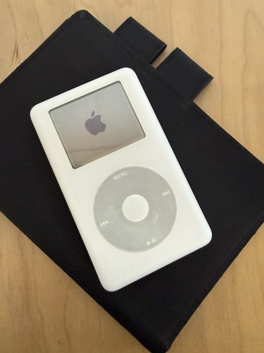Apple ipod classic mp102 4th - ipod,