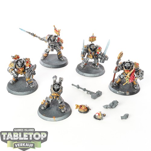 Grey knights - grey,
